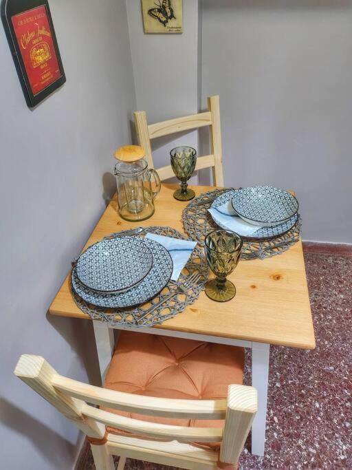 Ilyssos - Boho Stylish Apt- Hilton Area Atenas Exterior foto